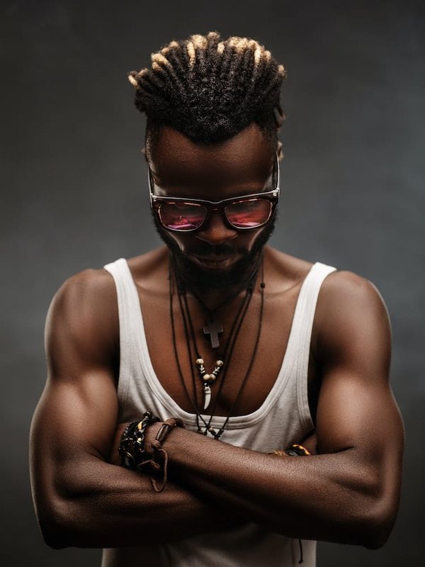 Comment sélectionner le bon type de veste pour une silhouette en X ?